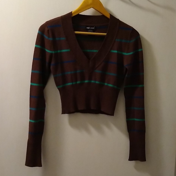 Green and blue striped brown crop sweater